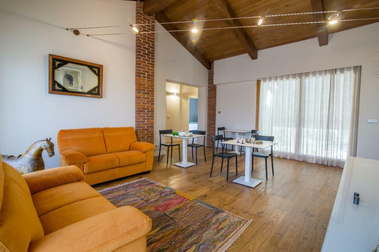 クーネオ In Viridi Bed & Breakfast エクステリア 写真
